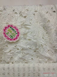 廠家直銷牛奶絲水溶繡花 可來樣打板，一站式面輔料解決方案